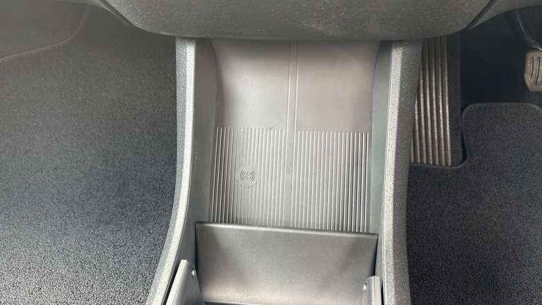 Volvo EX30 315kW Twin Motor Performance Plus 69kWh 5dr Auto Electric Estate